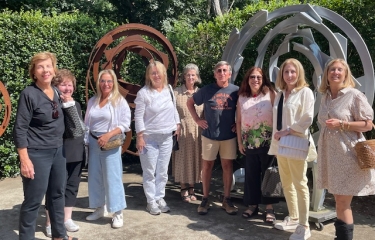 Group visit to an sculptor's studio in the Hamptons