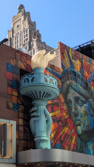 Statue of Liberty mural